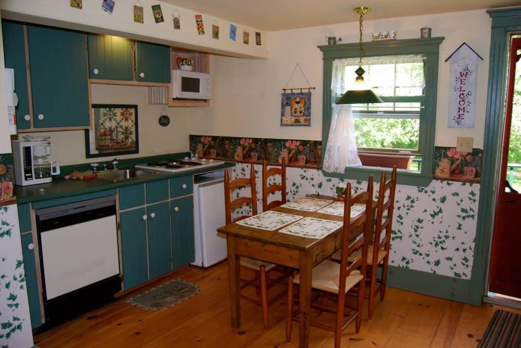 Bugaboo Cottages ซัมเมอร์ไซด์ ภายนอก รูปภาพ